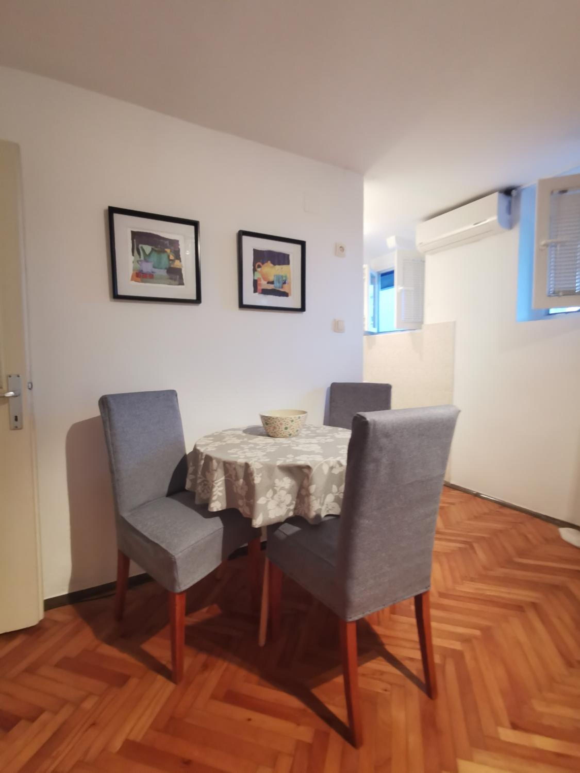 Apartman Karača