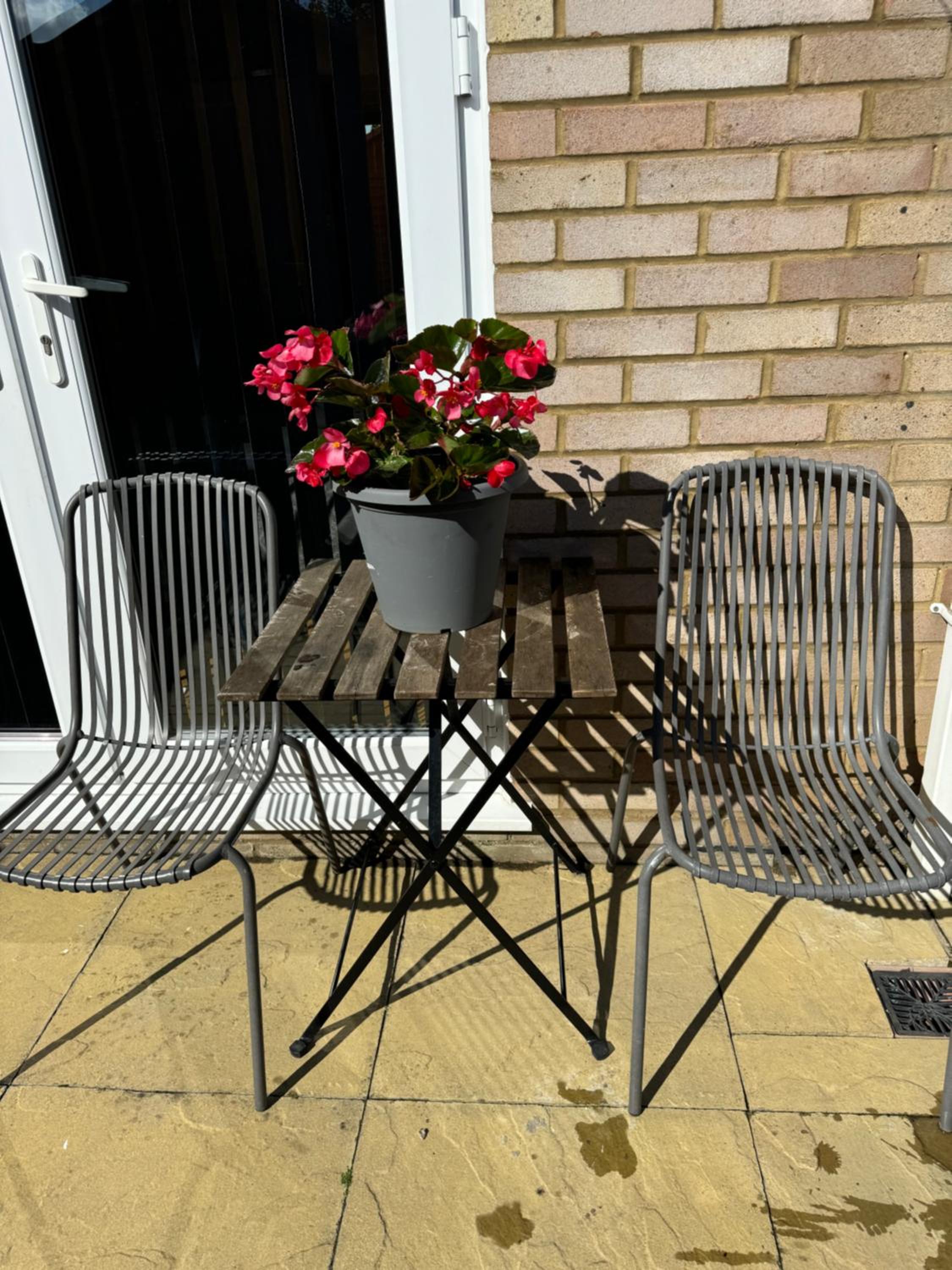 Sela House - Luton Airport