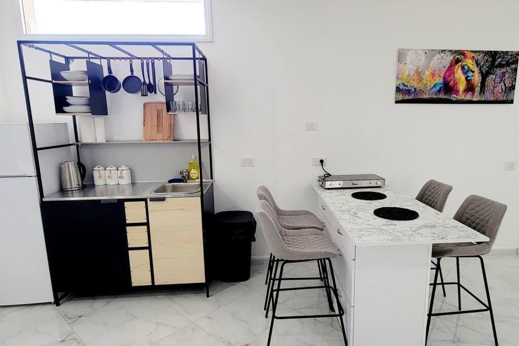 Deluxe Apartment in Ramat Gan Next to Sheba Hospital