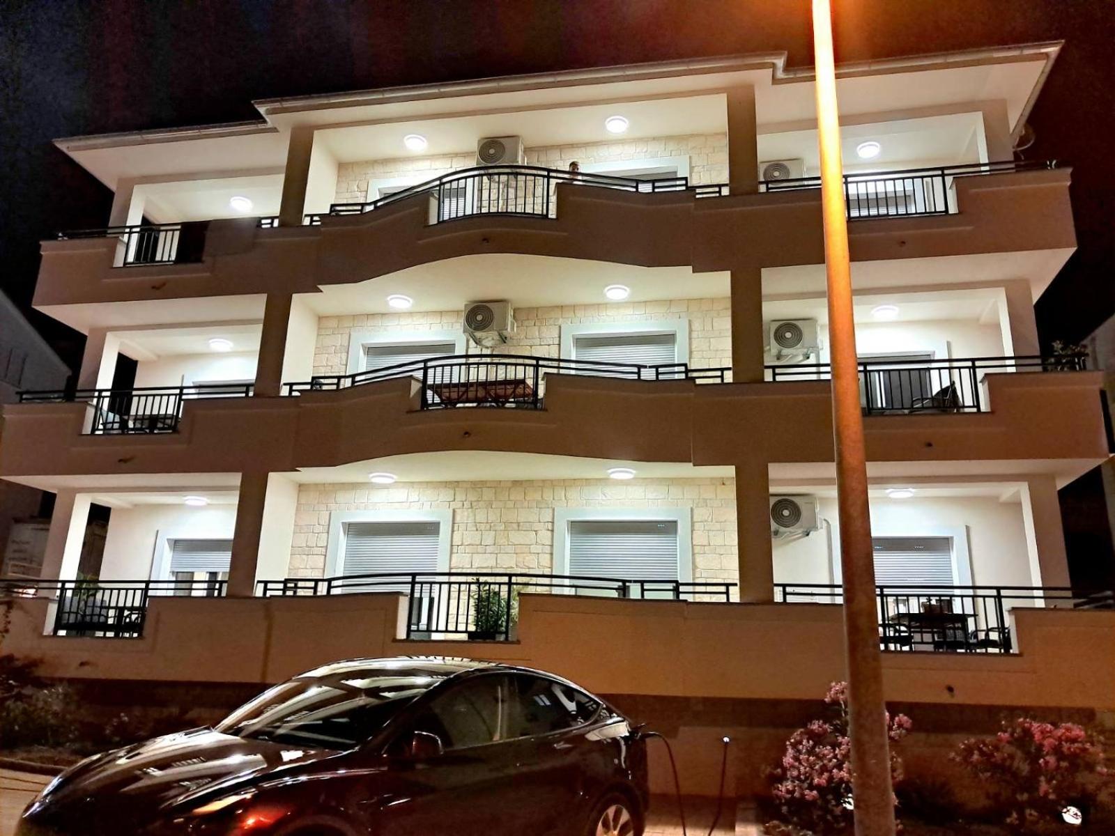 Apartmani Datea
