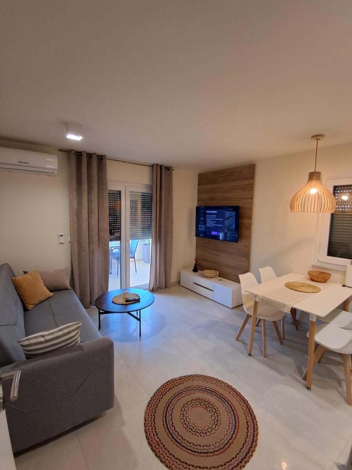 Apartmani Datea