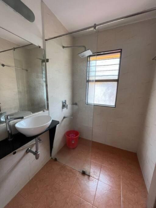 Fully Furnished Penthouse Studio Beiramar nr Titos lane,Baga view 4