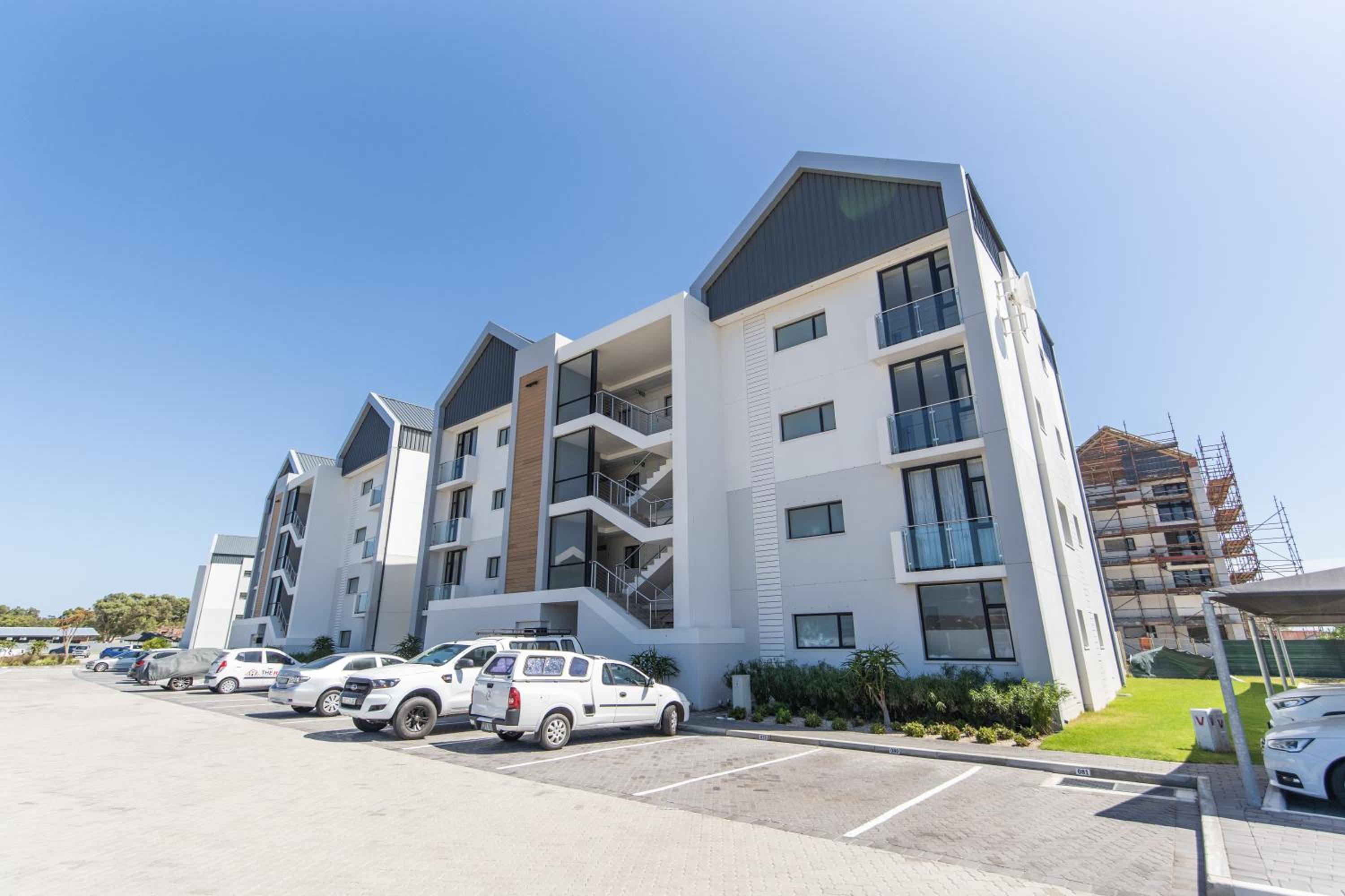 Modern apartment near the beach view 4
