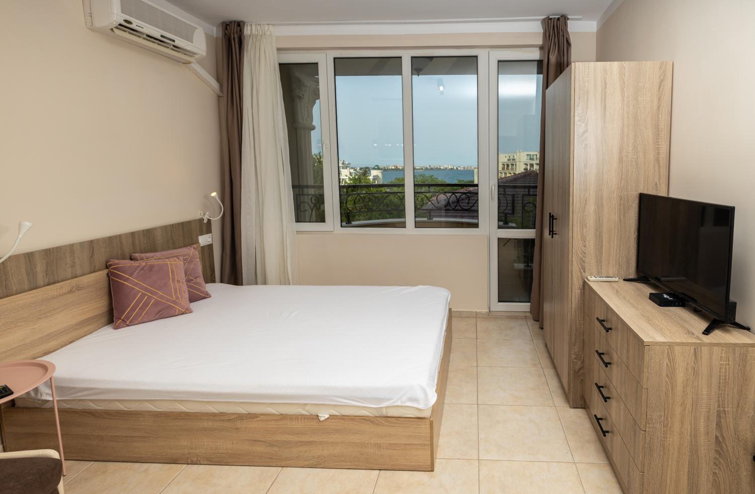 Flora Beach Resort Studio