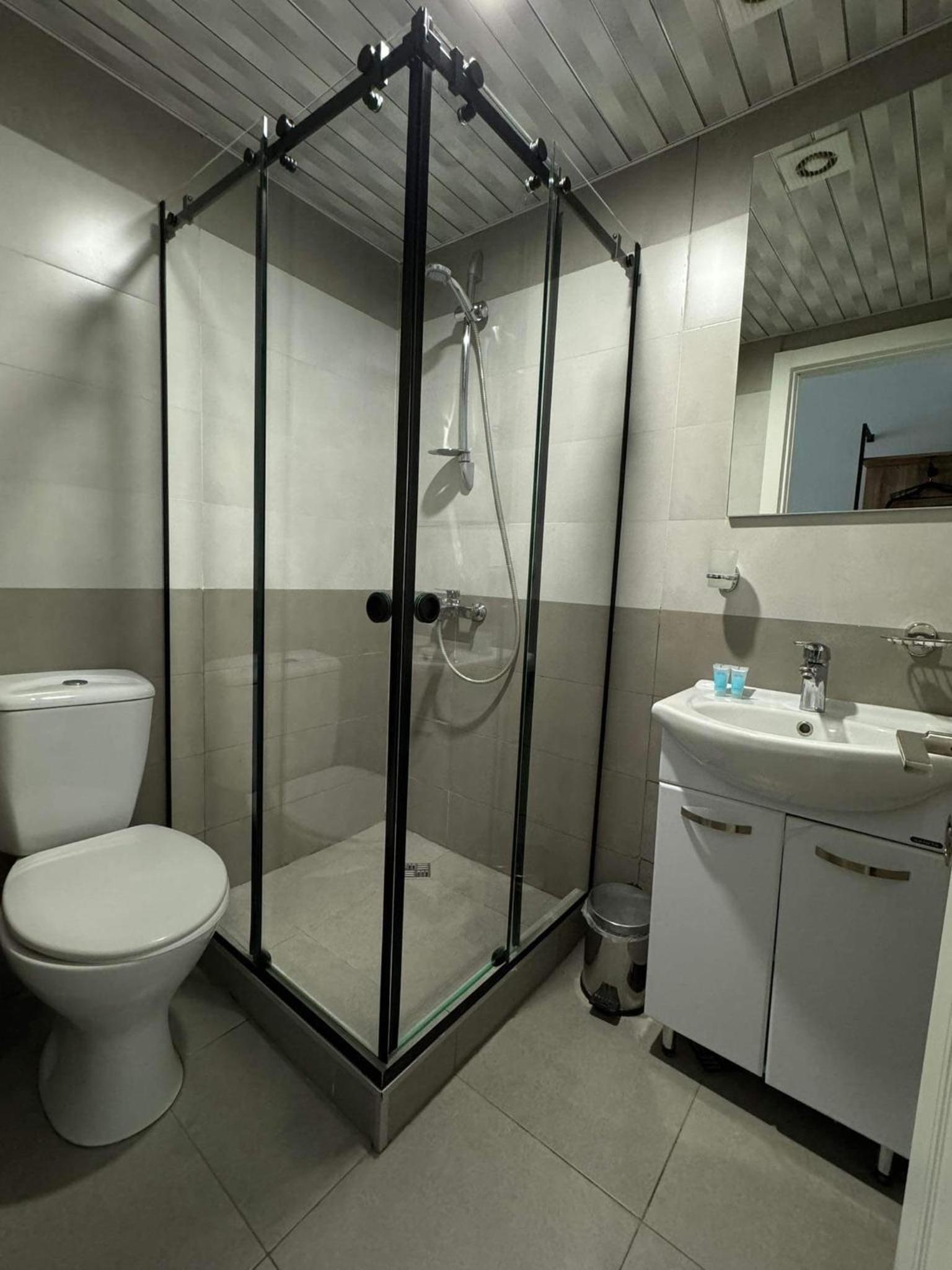 Hotel White House