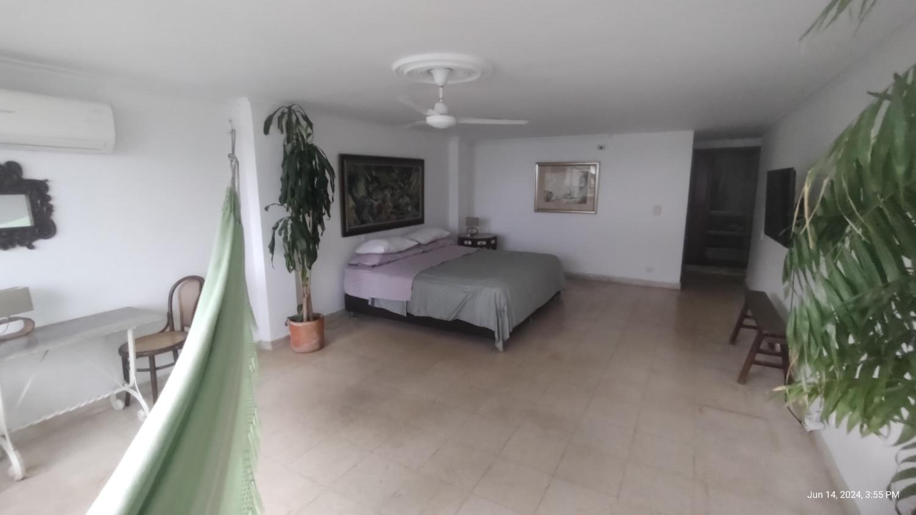 Habitación de lujo en hermosa casa frente al mar