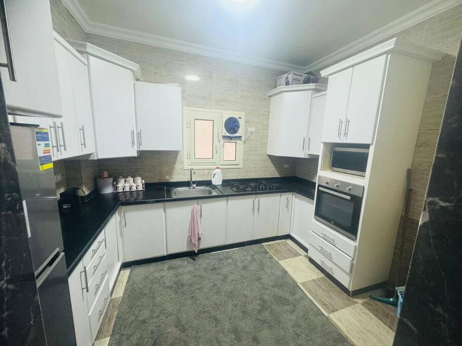 Apartment near to point 90 Mall
