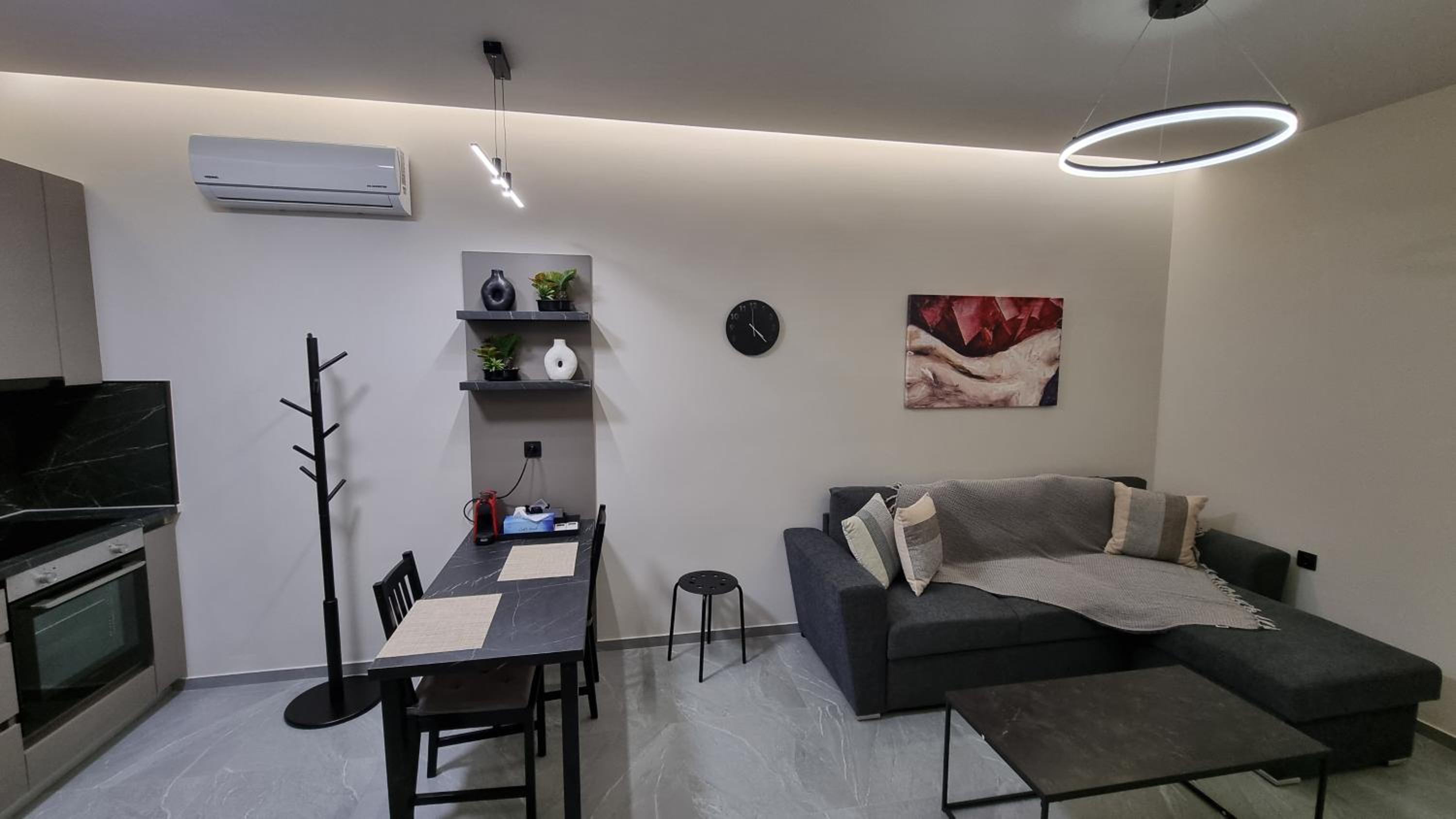 Sergios Apartments 22