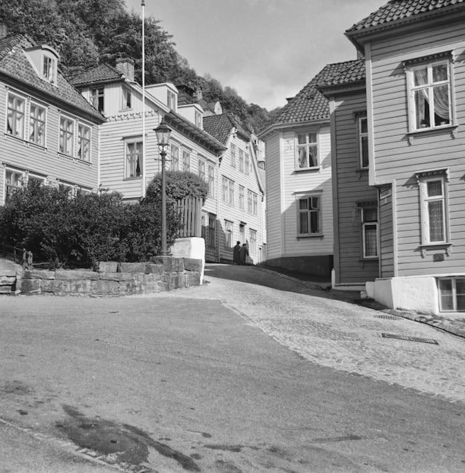 Bergen Vacations - Dinbnb Homes I The 1880 Authentic Bergen Dream I 500m from Bryggen - Property Image 22