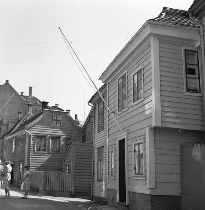 Bergen Vacations - Dinbnb Homes I The 1880 Authentic Bergen Dream I 500m from Bryggen - Property Image 19