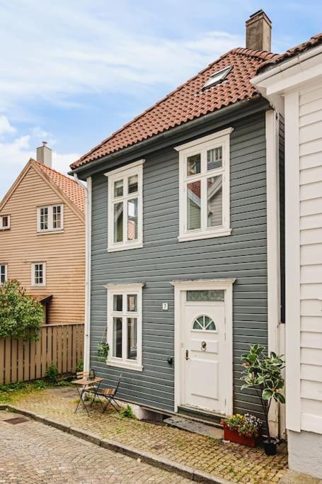 Bergen Vacations - Dinbnb Homes I The 1880 Authentic Bergen Dream I 500m from Bryggen - Property Image 30