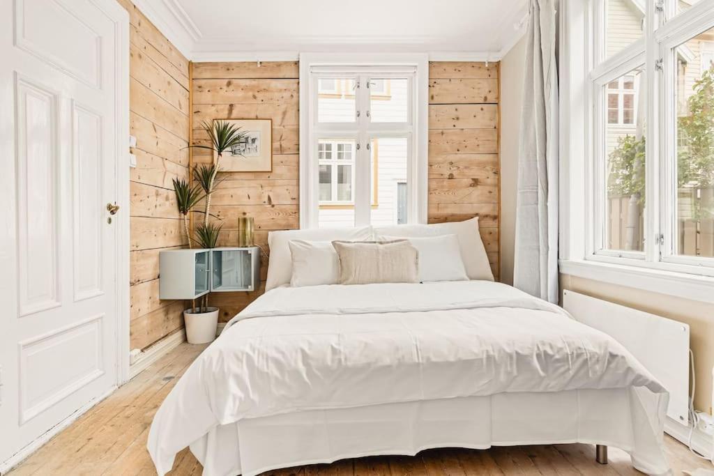 Bergen Vacations - Dinbnb Homes I The 1880 Authentic Bergen Dream I 500m from Bryggen - Property Image 33