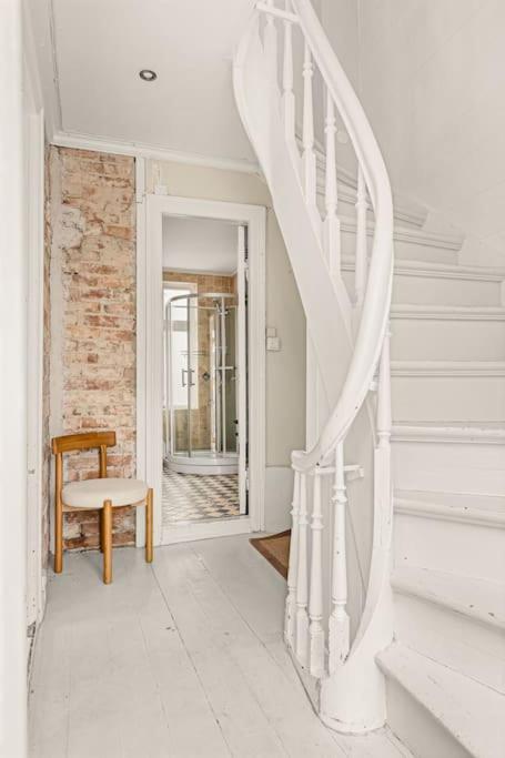 Bergen Vacations - Dinbnb Homes I The 1880 Authentic Bergen Dream I 500m from Bryggen - Property Image 31