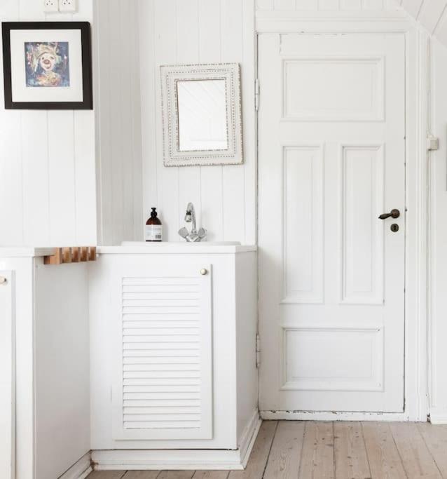 Bergen Vacations - Dinbnb Homes I The 1880 Authentic Bergen Dream I 500m from Bryggen - Property Image 6