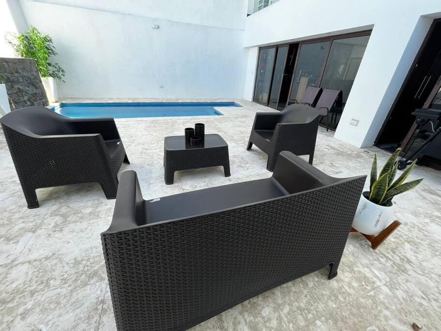 Lujosa casa con piscina
