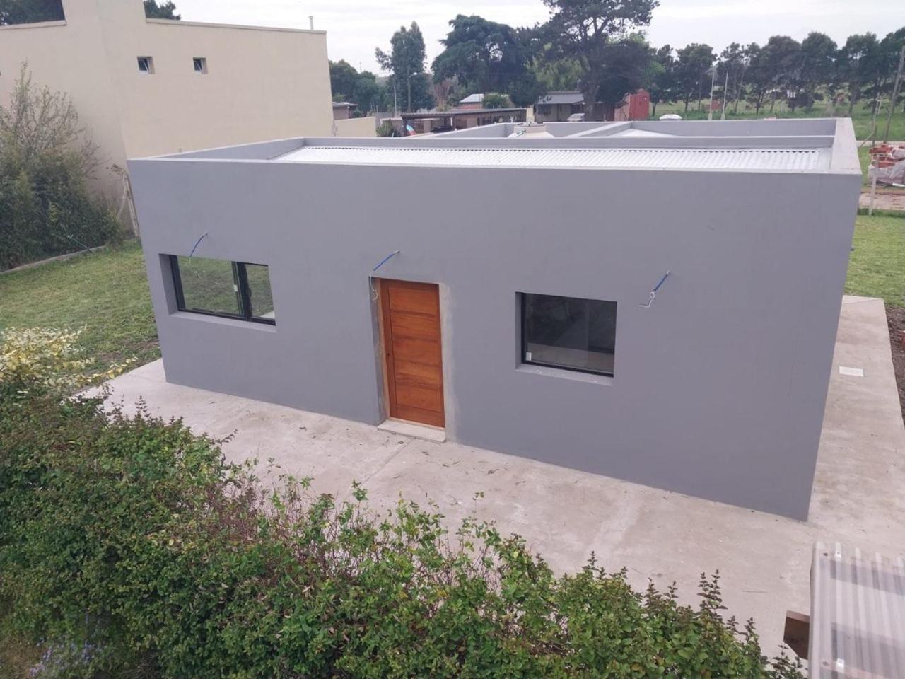 Moderna, calida y luminosa casa en acantilados para 2 Personas