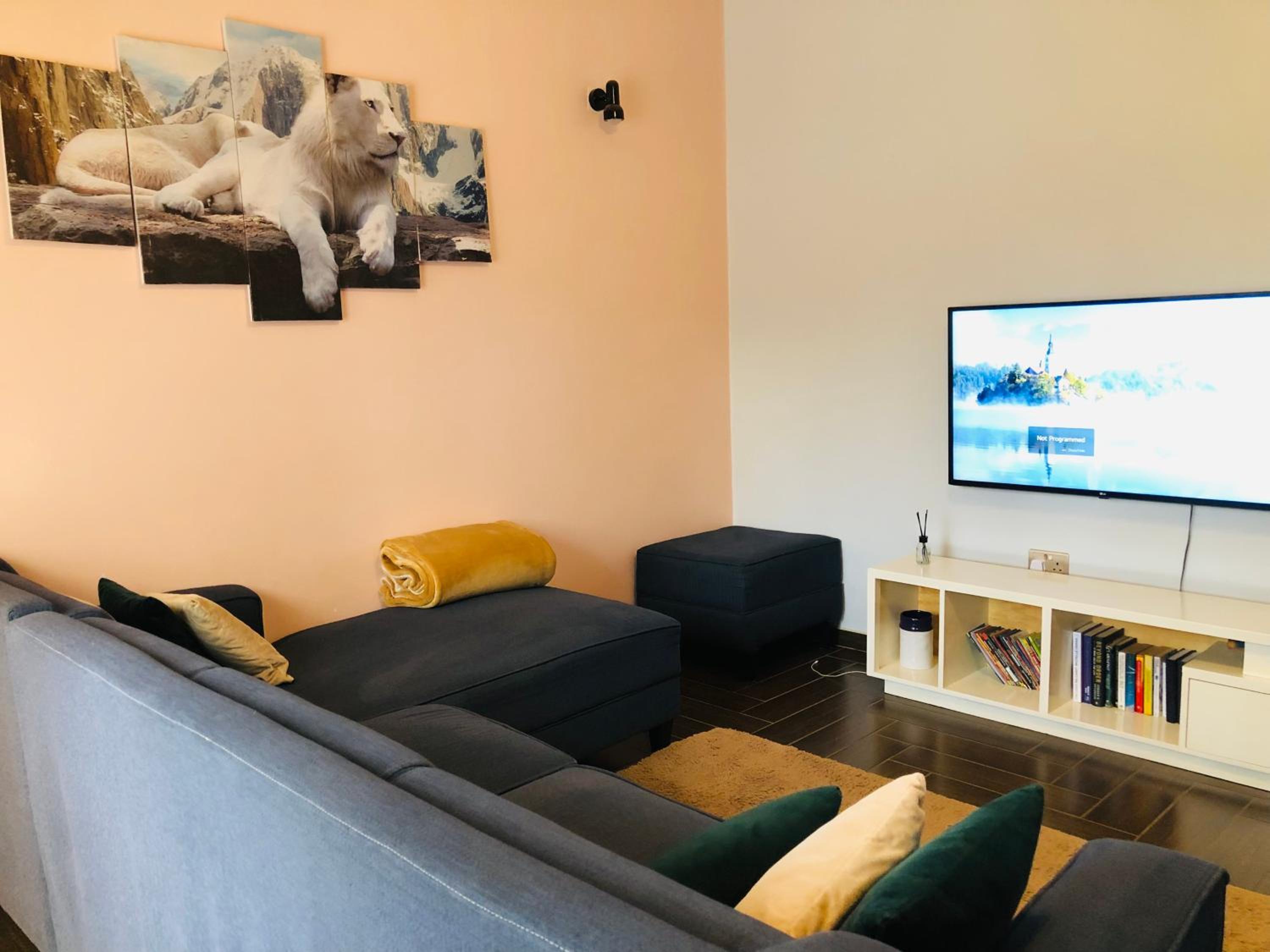 Crown Homes view 4