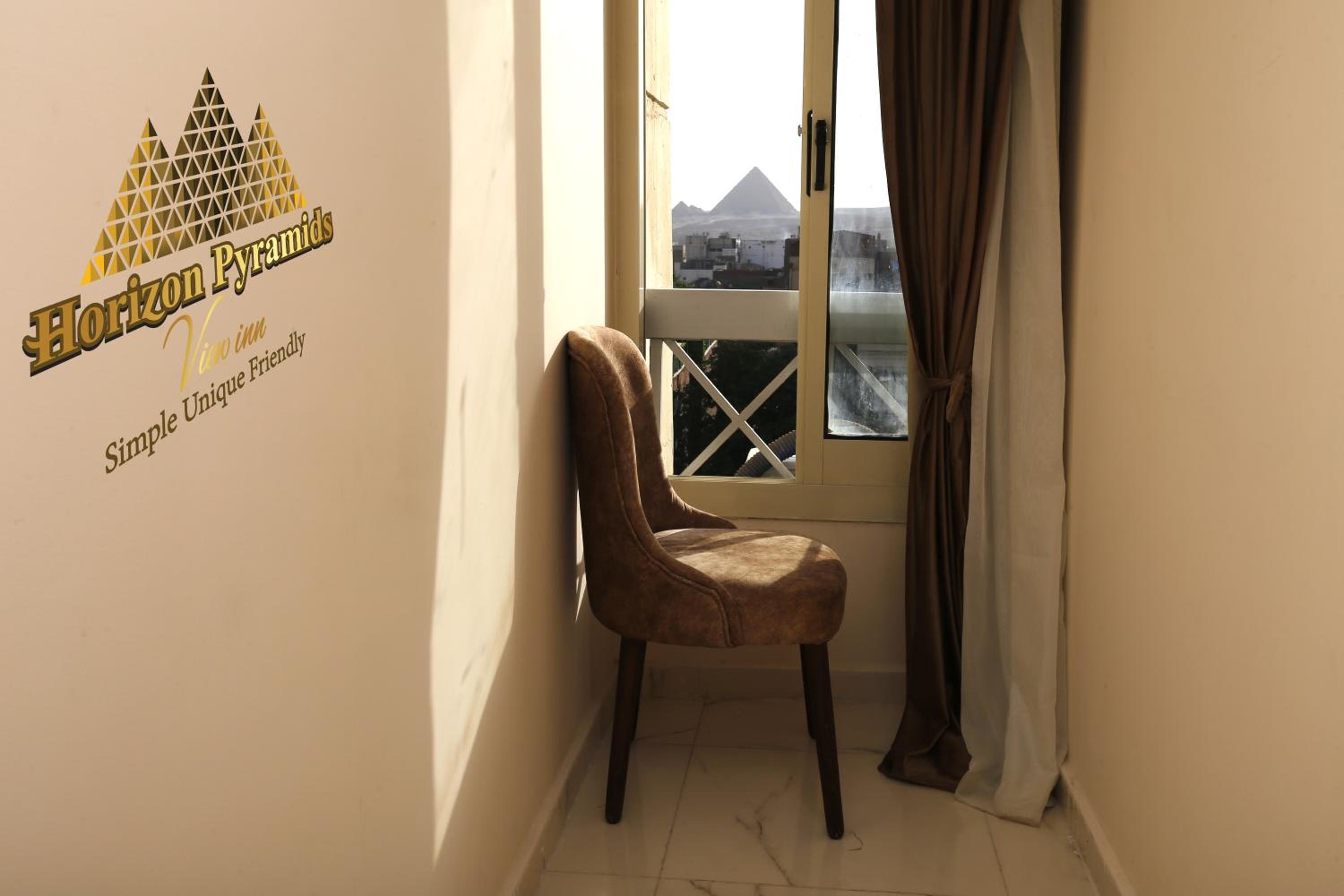 Horizon Pyramids View inn