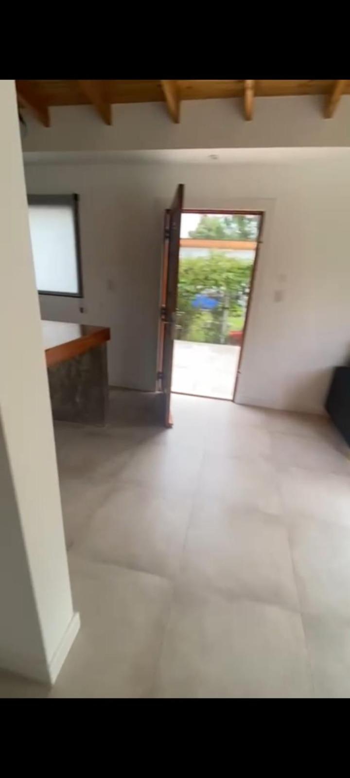 Moderna, calida y luminosa casa en acantilados para 2 Personas