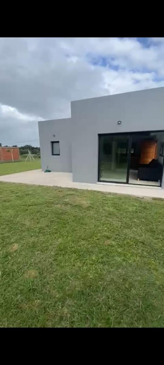 Moderna, calida y luminosa casa en acantilados para 2 Personas