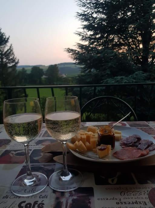 Wochenend Ferienhaus mit tollen Ausblick in die Bucklige Welt