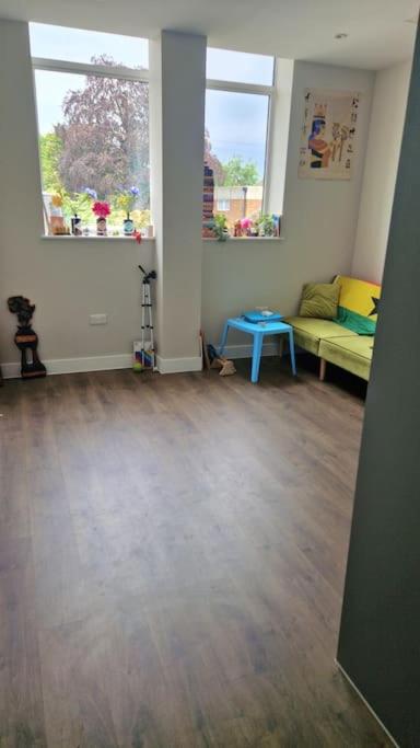 Stylish and spacious new flat