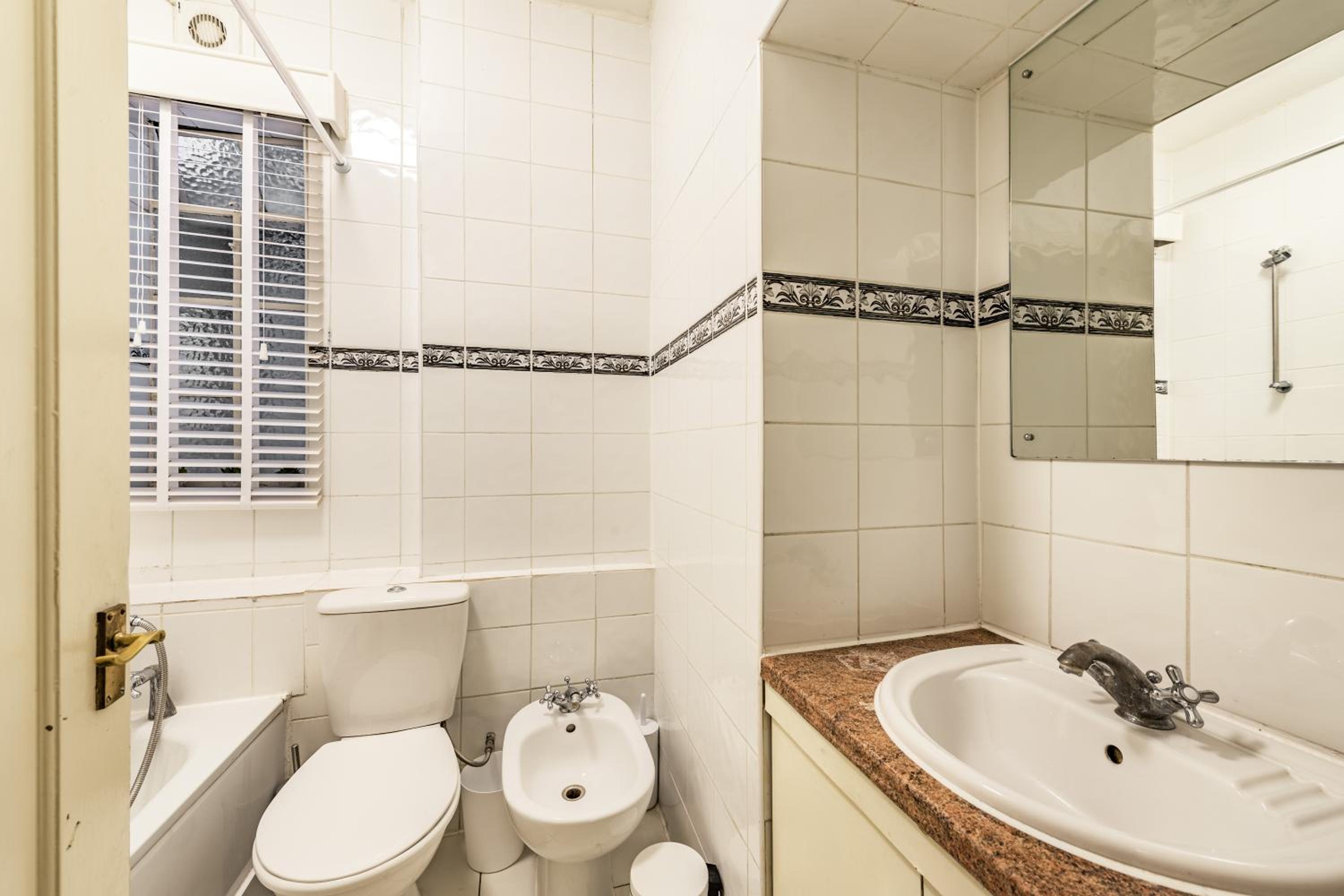 Strathmore Court Apartments