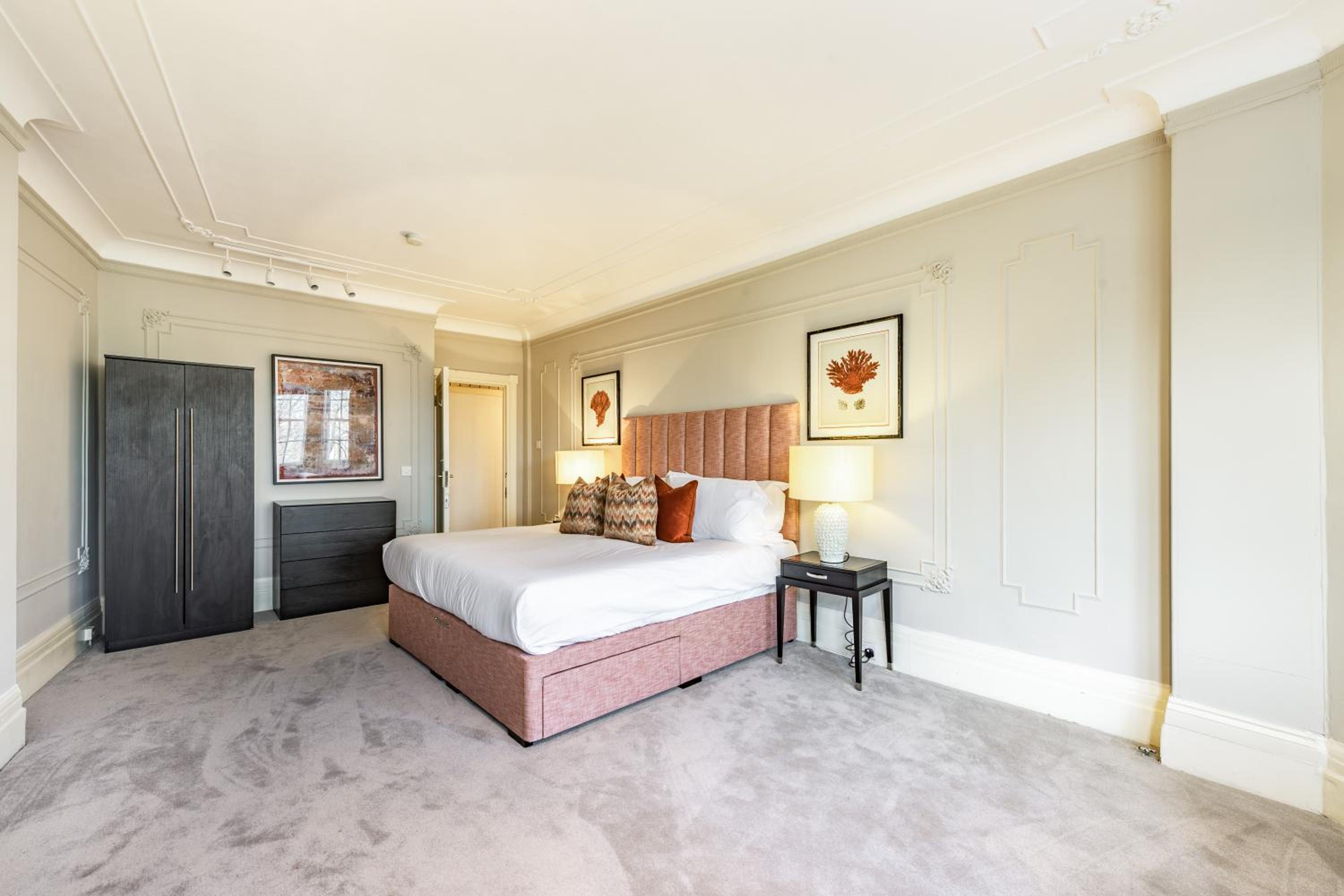 Strathmore Court Apartments