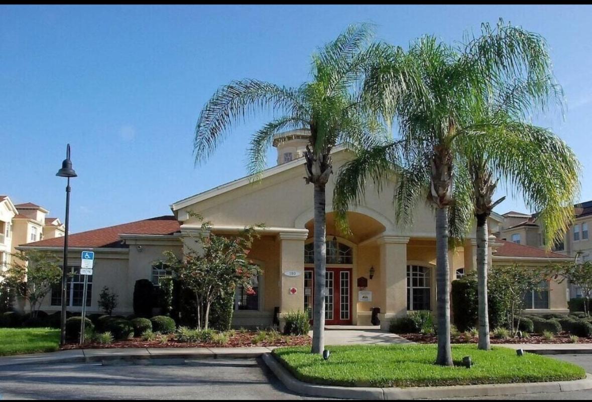 Hotel Minutes 2 Disney