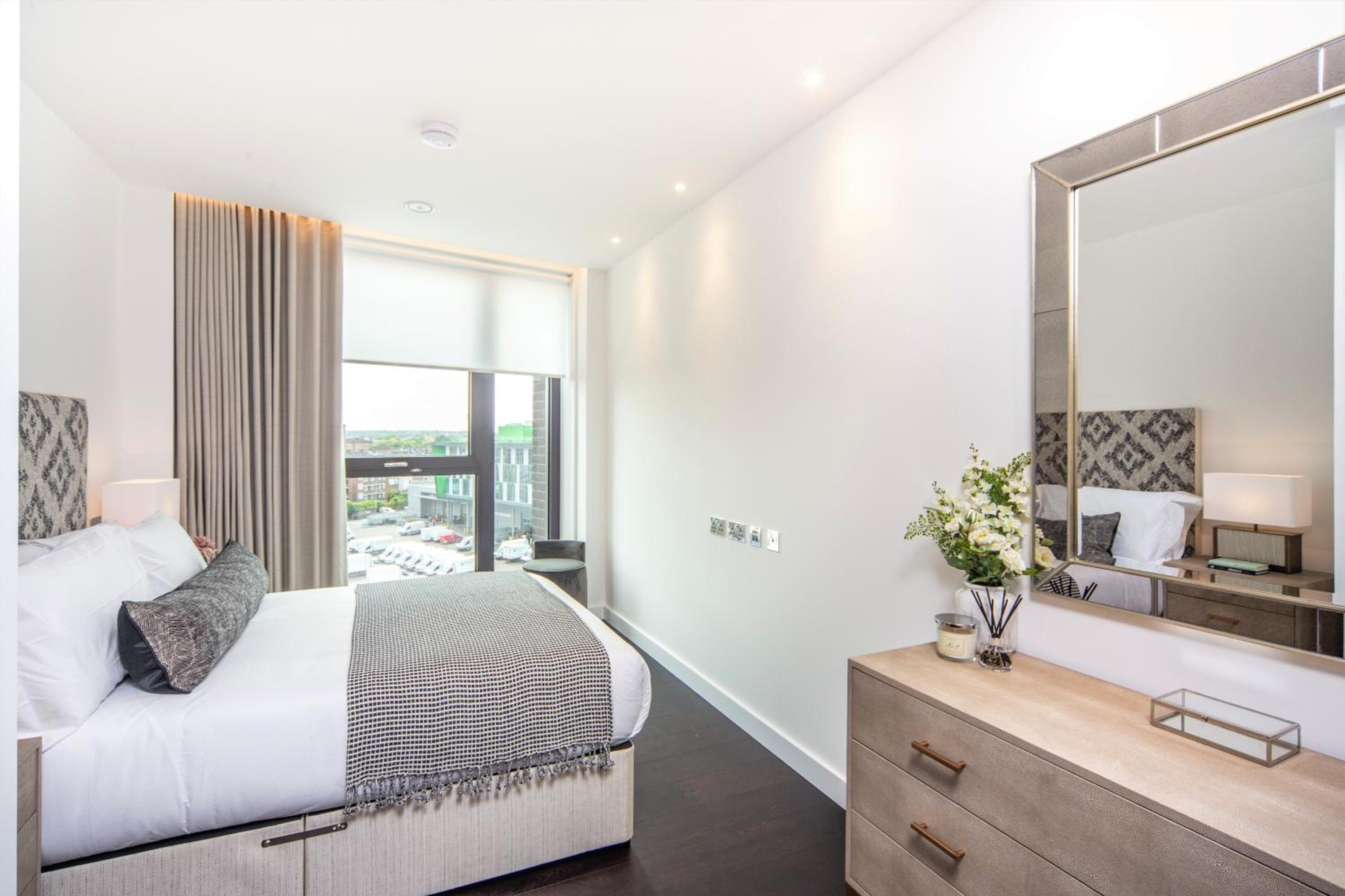 Thornes House Apartments