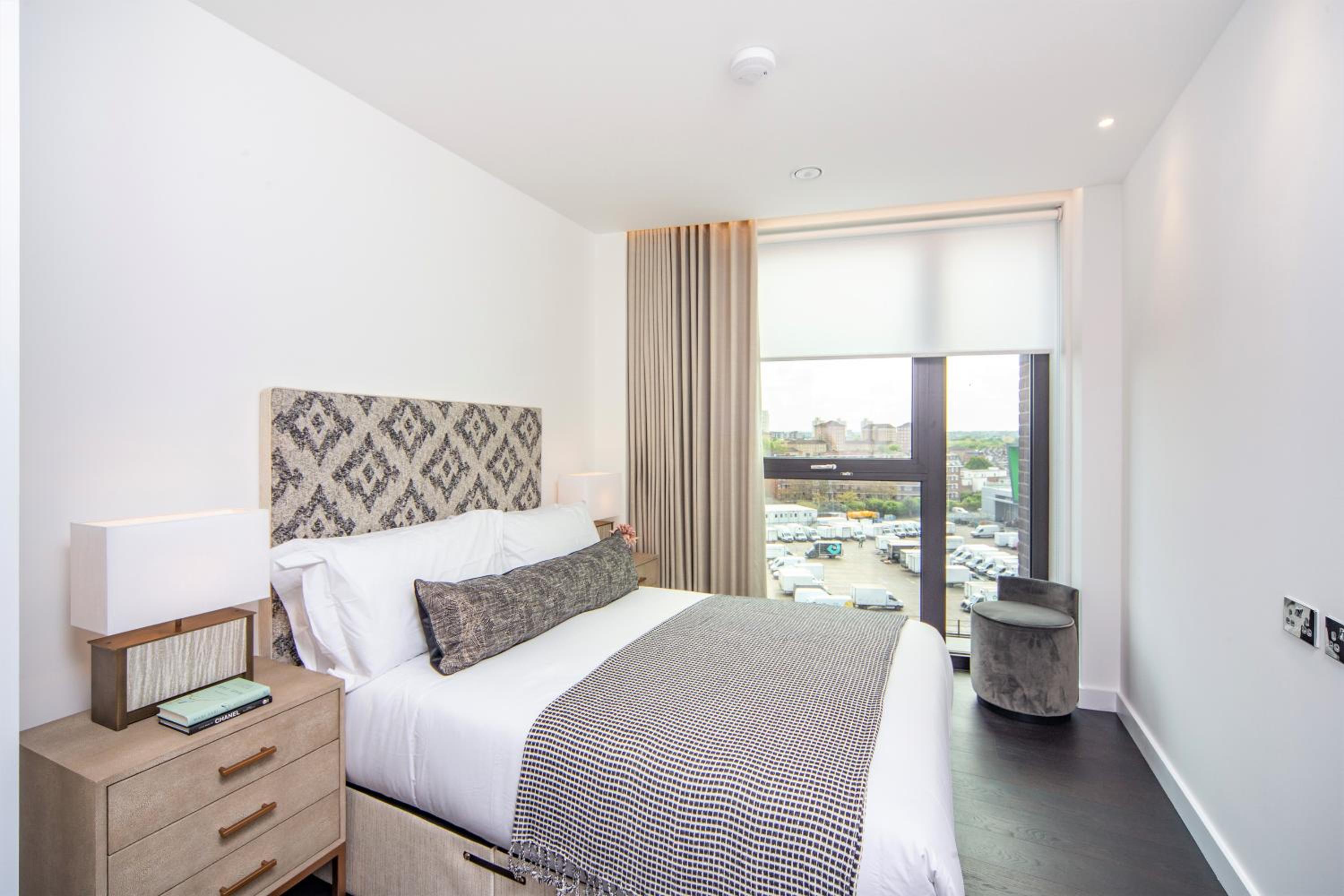 Thornes House Apartments