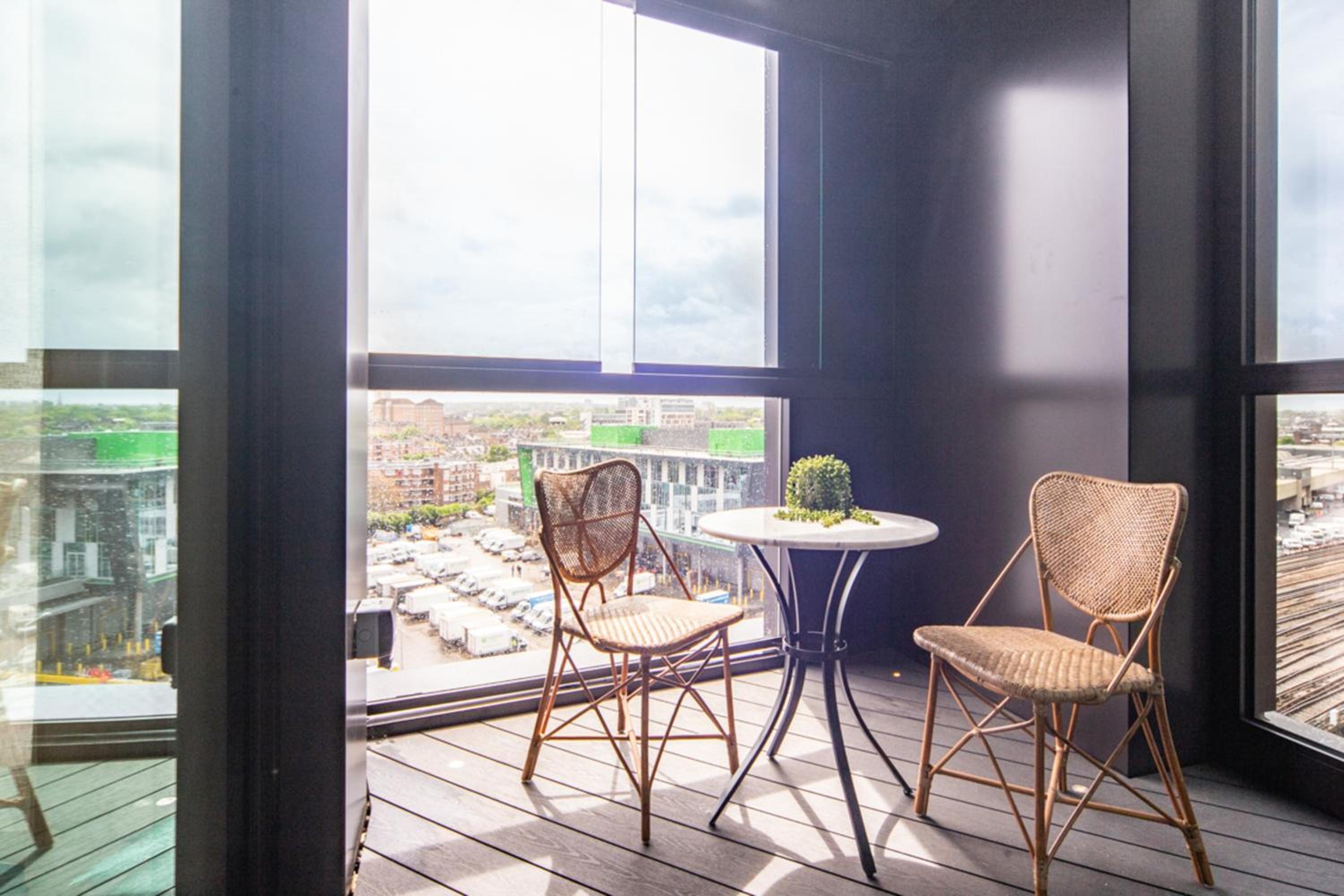 Thornes House Apartments