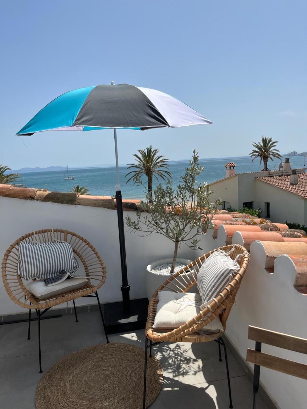 Ático Rhodes playa Roses