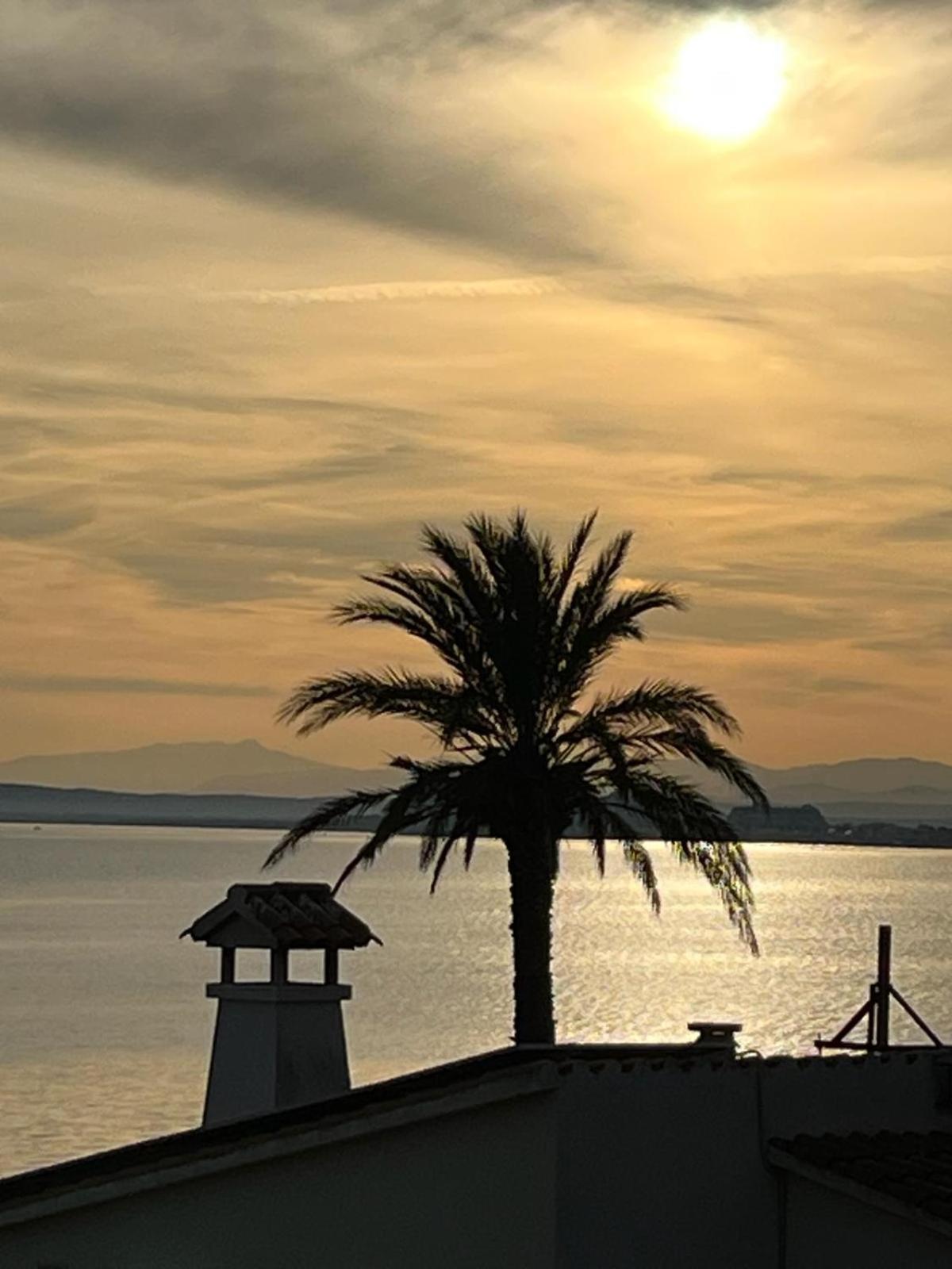 Ático Rhodes playa Roses