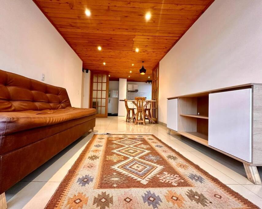 Acogedor Apartamento, cerca del Aeropuerto!