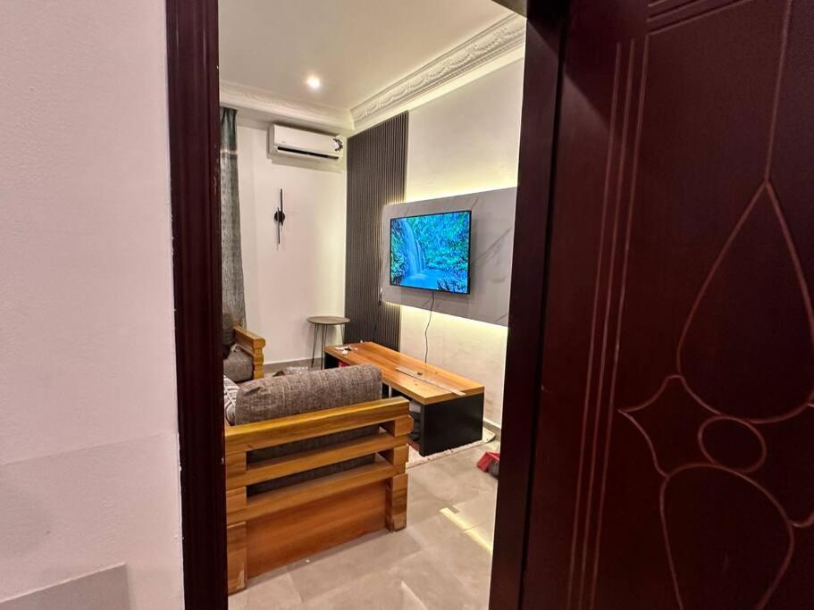Chambre salon meublé au Wharf