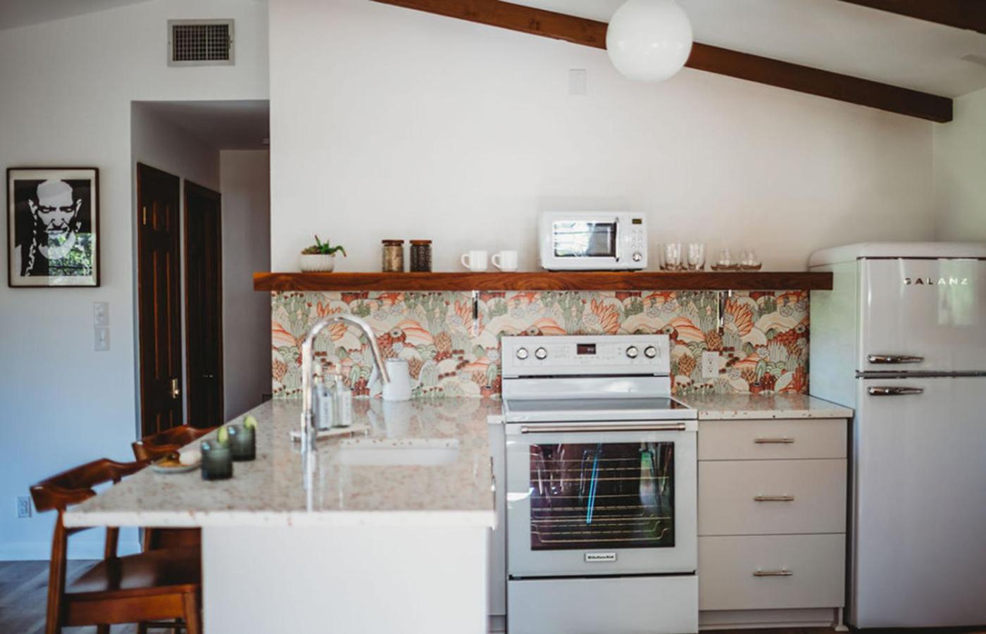 Hideout Cabin - private retreat just 15 mins from Wimberley! - Property Image 1