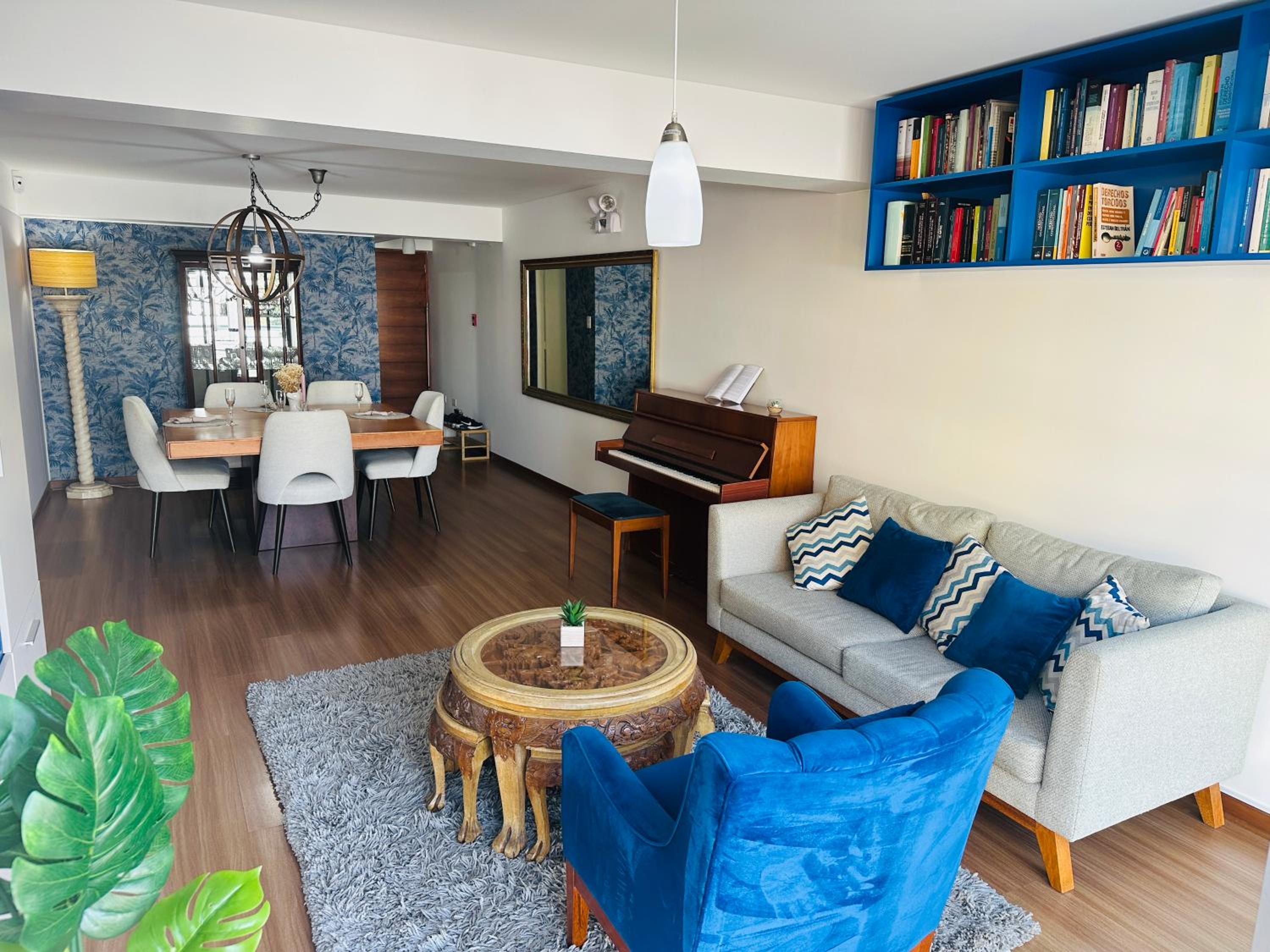 Habitación privada con baño privado en Miraflores a un paso del malecón con áreas comunes compartidas view 2