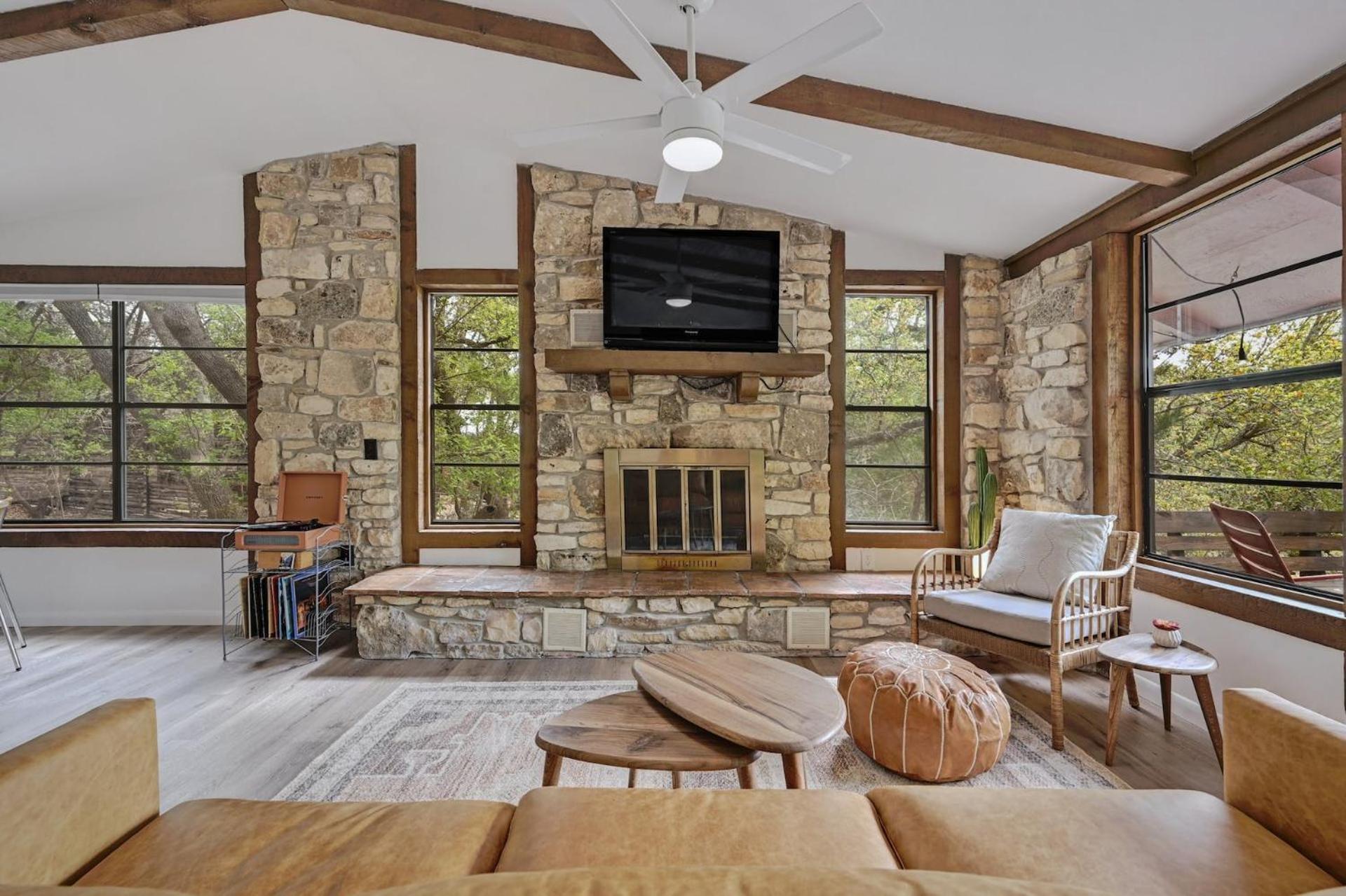 Hideout Cabin - private retreat just 15 mins from Wimberley! - Property Image 19