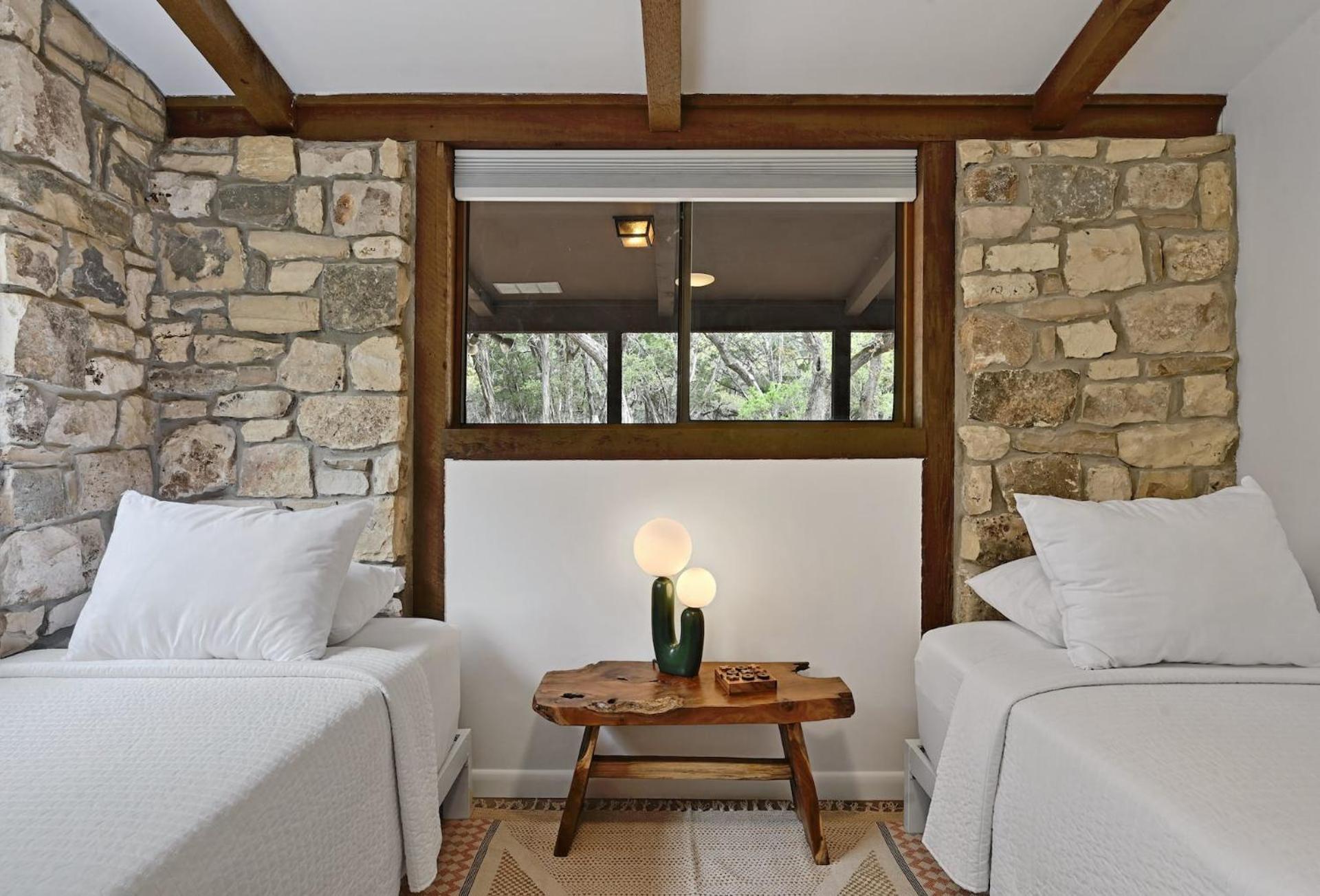 Hideout Cabin - private retreat just 15 mins from Wimberley! - Property Image 10