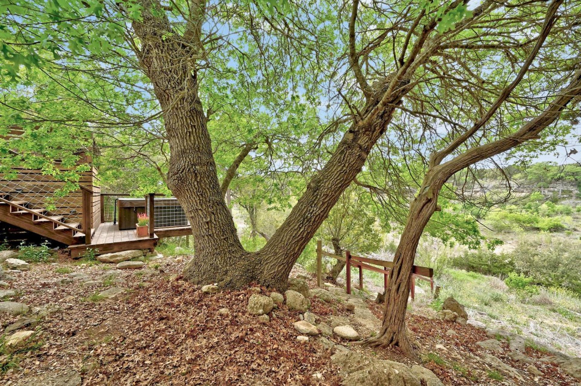 Hideout Cabin - private retreat just 15 mins from Wimberley! - Property Image 14