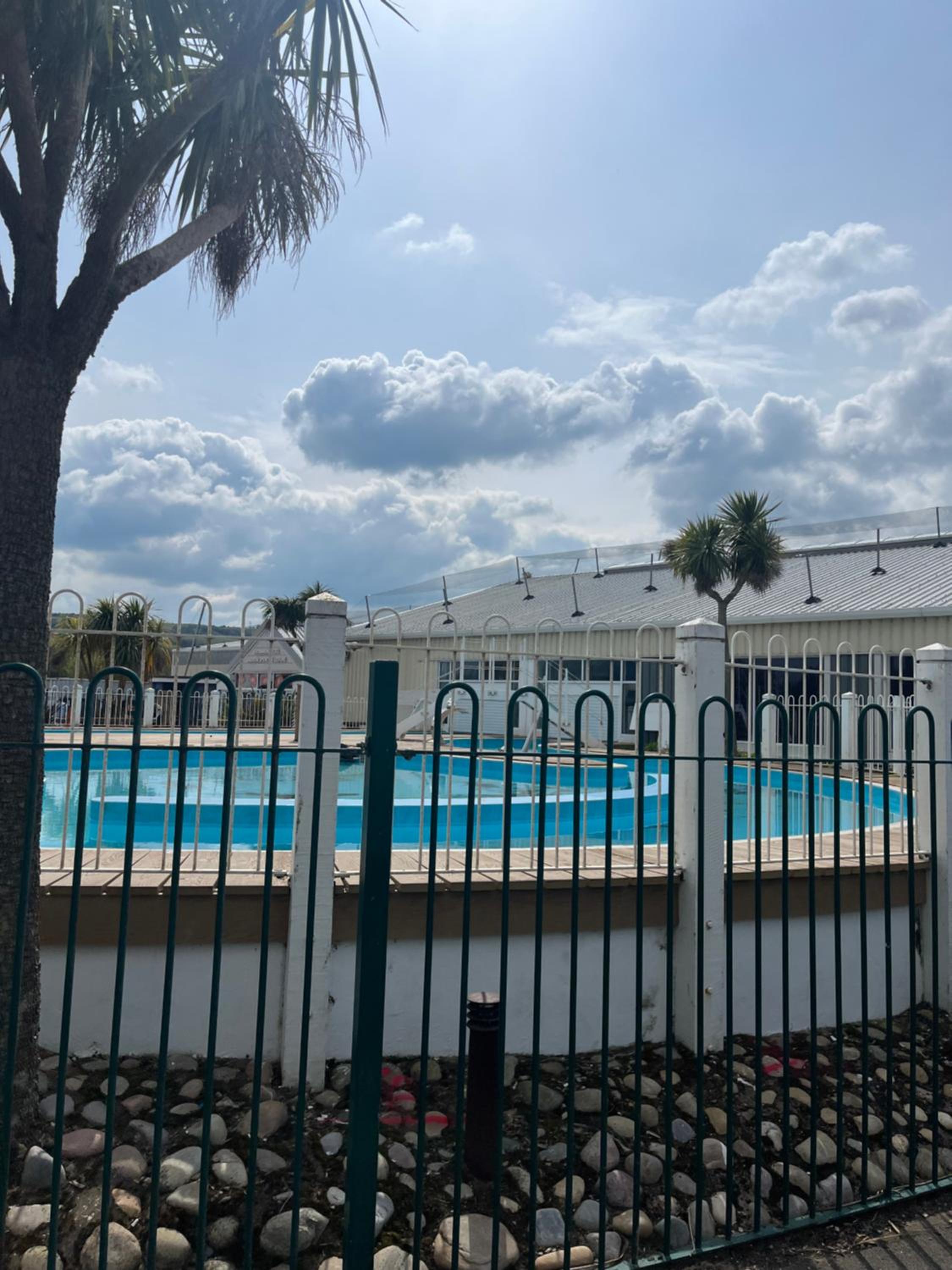 VM Static caravan view 4