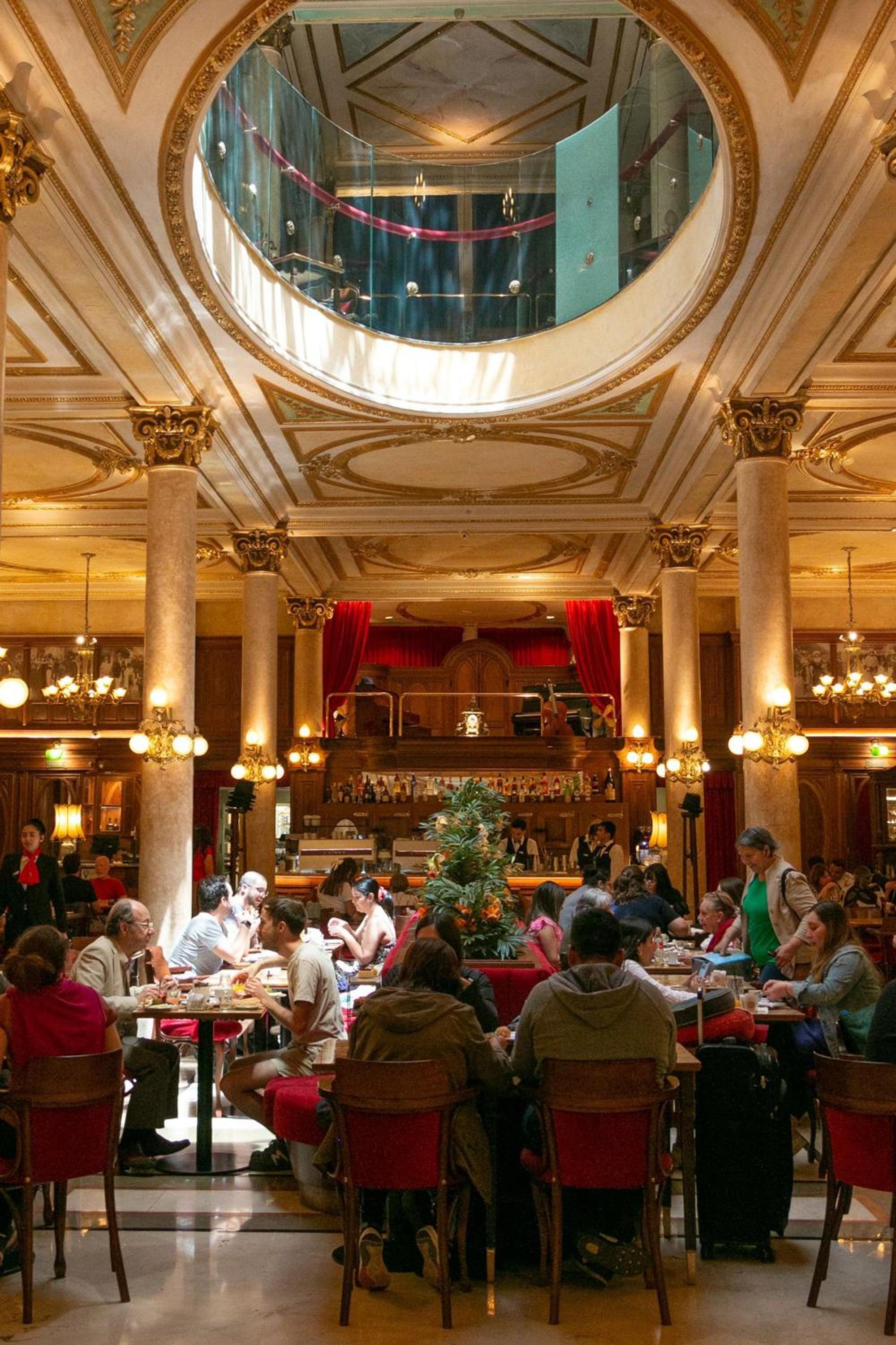 En el Centro: teatros y puerto madero