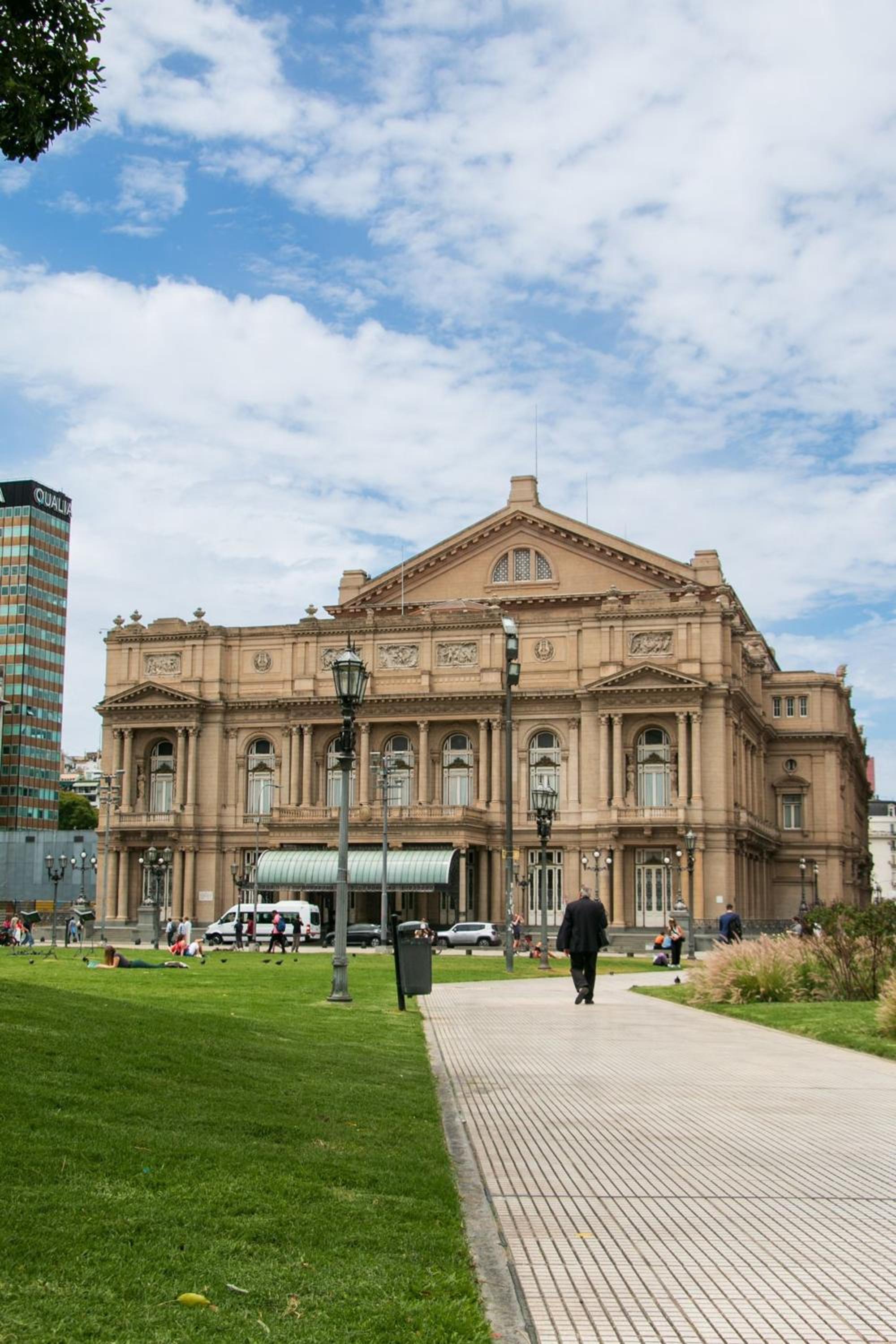 En el Centro: teatros y puerto madero