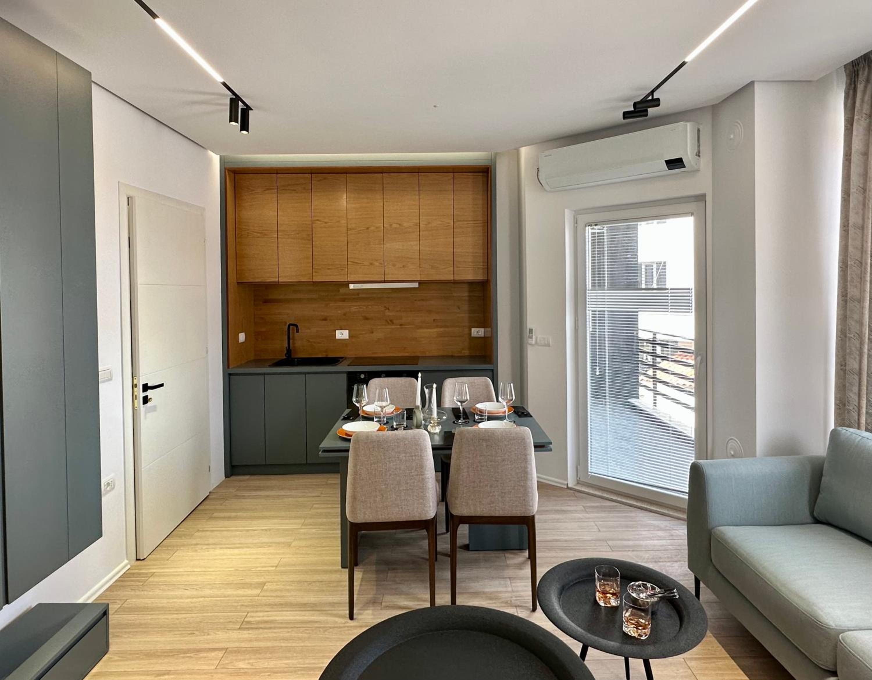 SUV ApartHotel