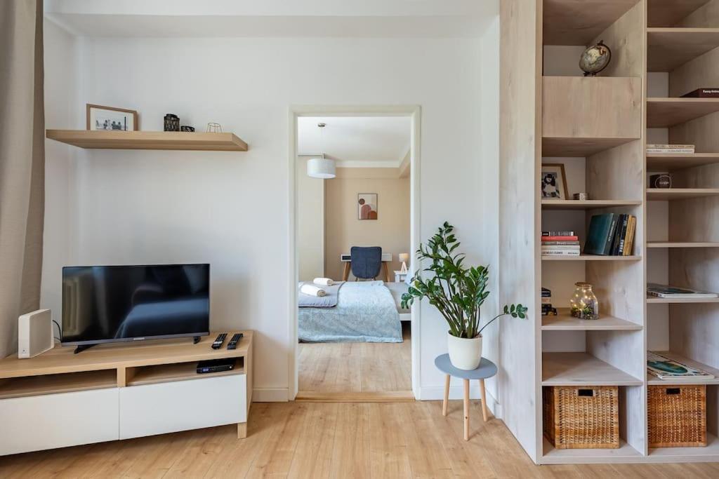 Sunny apartment with Stunning View view 2