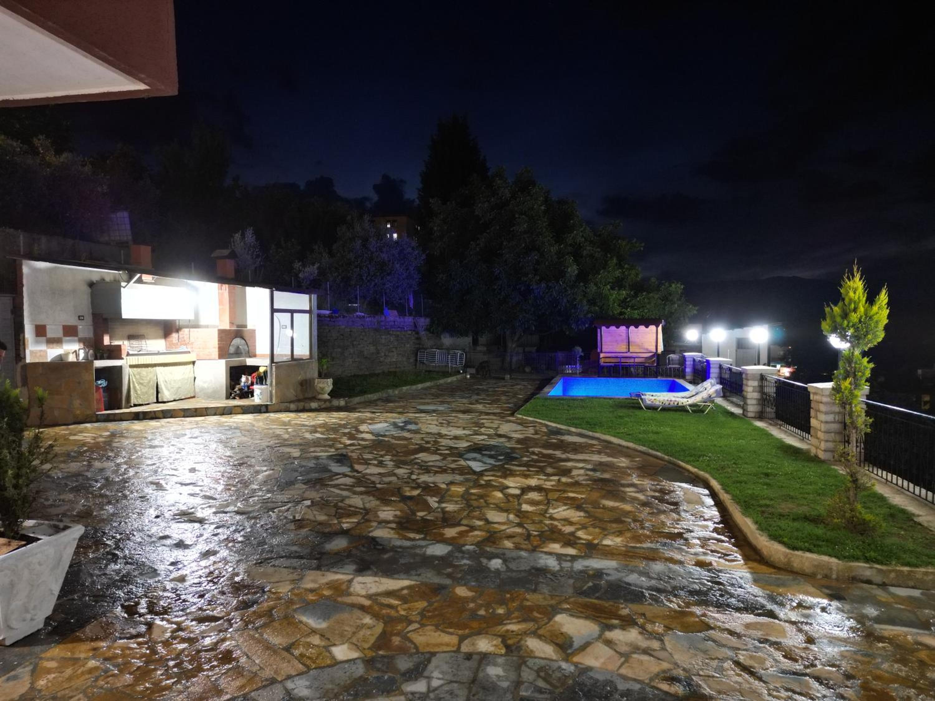 SHENA Guest House