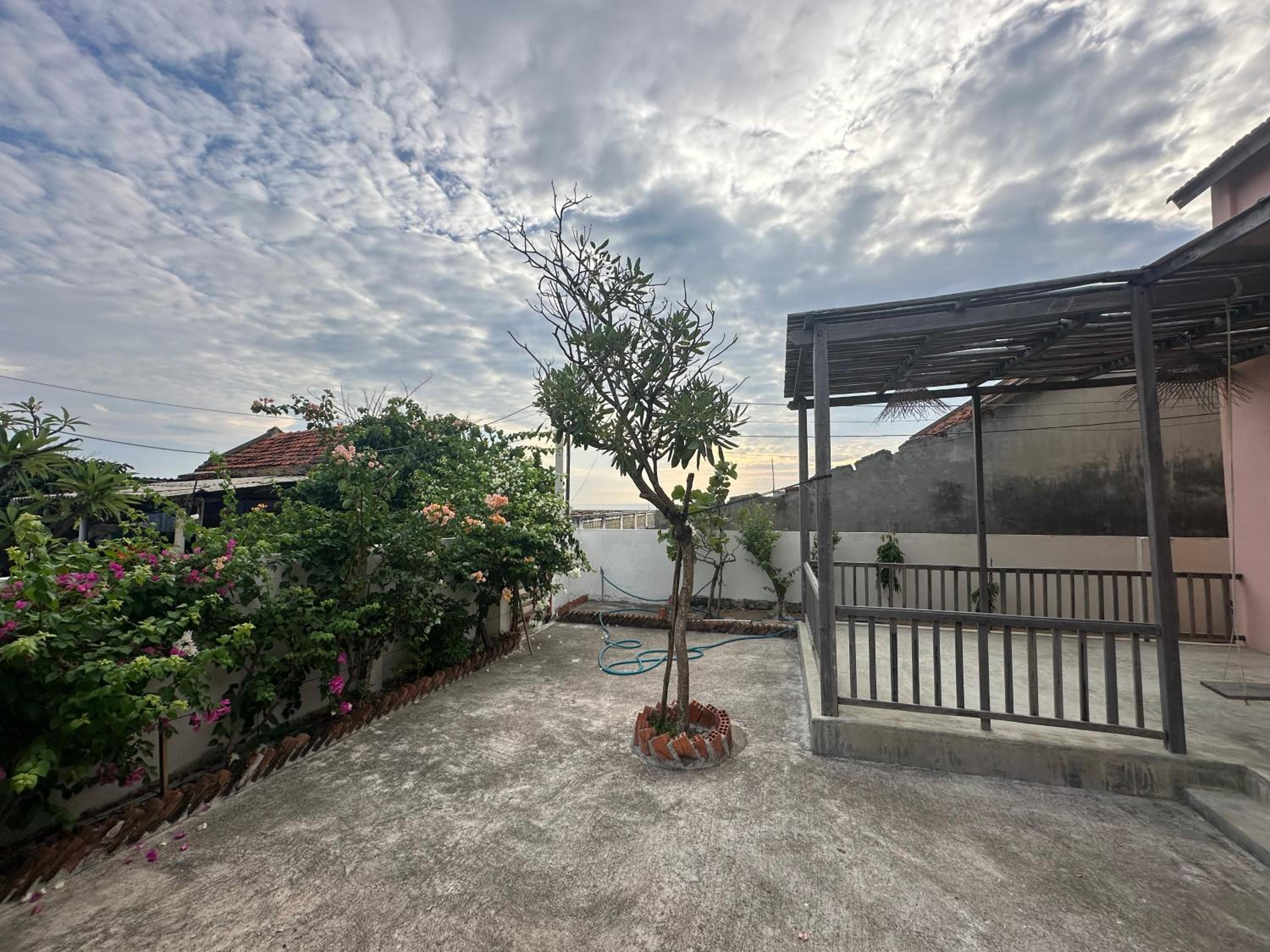 Bong Bong House nguyên căn