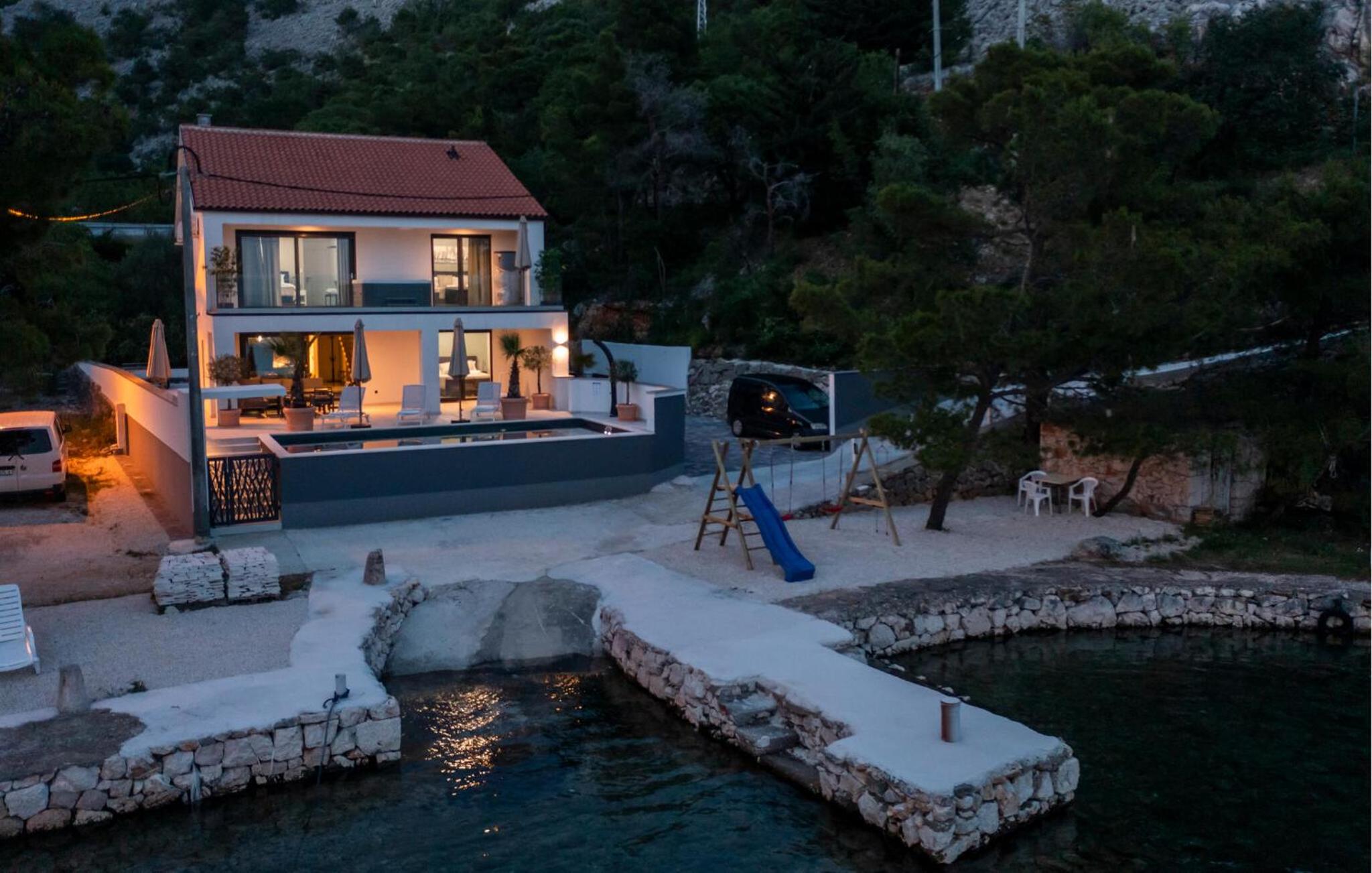 Lovely Home In Baric Draga
