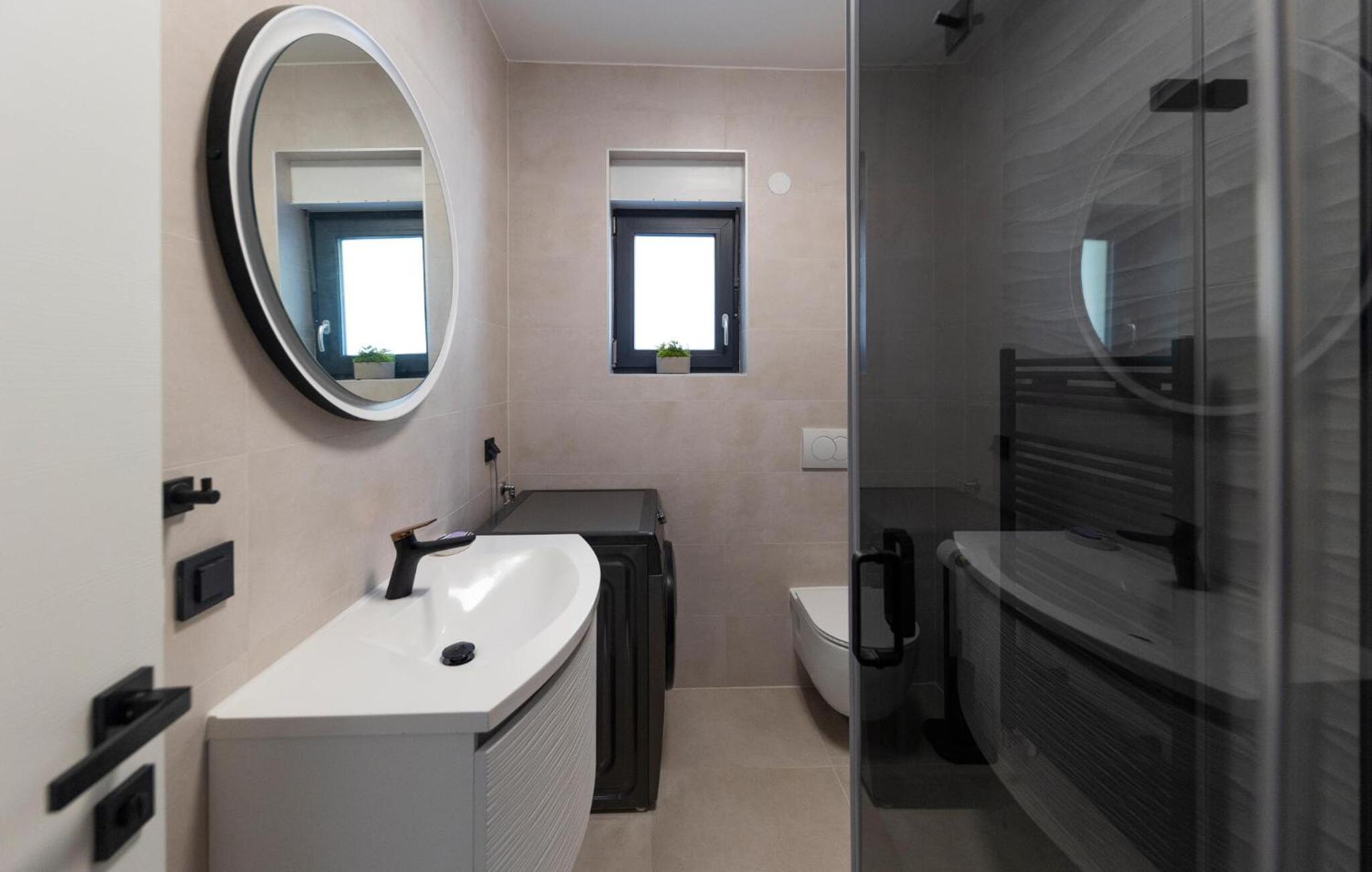 Lovely Home In Baric Draga